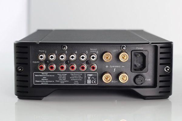 Vollverstärker REGA BRIO AMP | MM-Phonoeingang + 4 Hochpegeleingänge + Kopfhöreranschluss